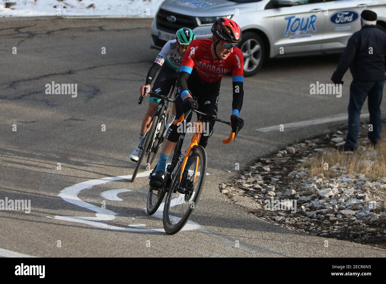 Jack Haig del Bahrain - vittorioso e Patrick Konrad di BORA - hansgrohe durante il Tour de la Provence, fase 3, Istres â Chalet Reynard ( Mont Ventoux ) il 13 febbraio 2021 a Bédoin, Francia - Foto Laurent Lairys / ABACAPRESS.COM Foto Stock