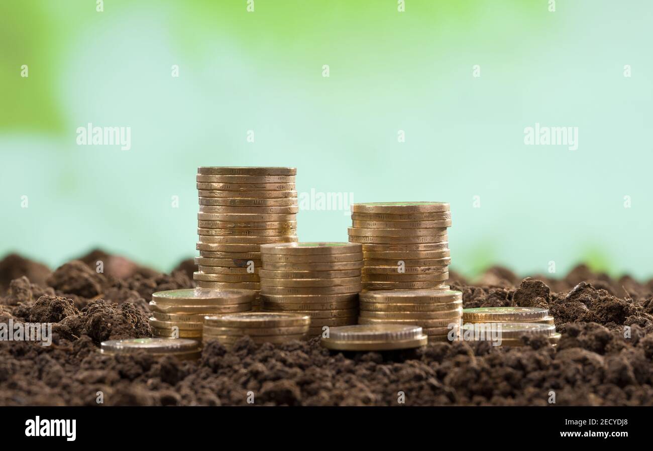 Le monete turche si impaccano a terra Foto Stock