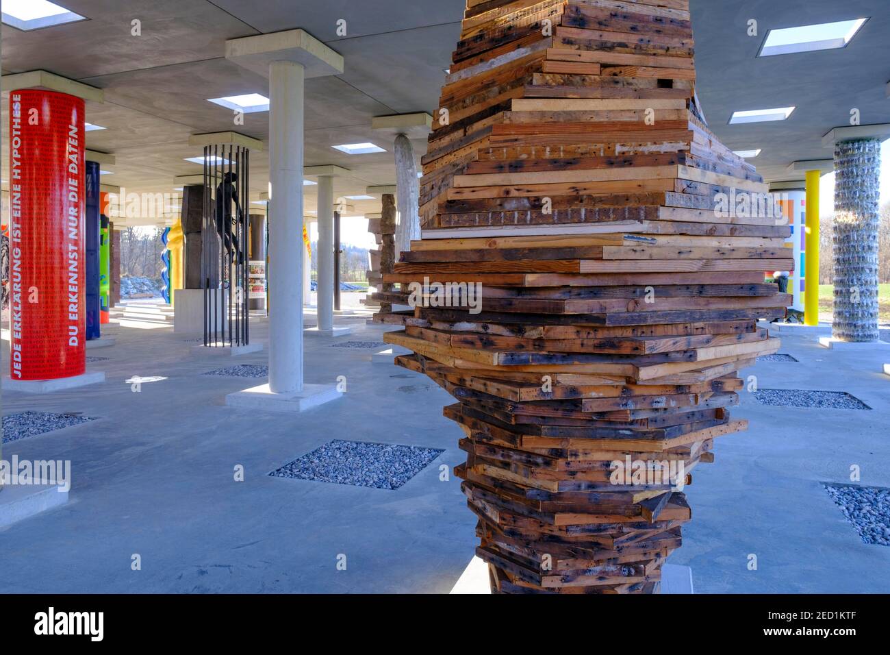 Opere d'arte Stoa 169, tempio con colonne, vicino a Polling, Pfaffenwinkel, alta Baviera, Baviera, Germania Foto Stock