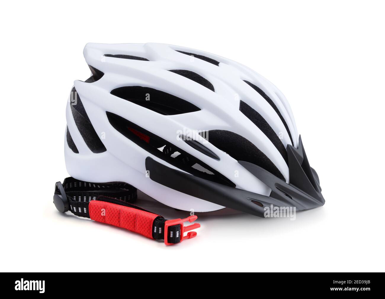 Nuovo casco da bici bianco isolato su bianco. Foto Stock