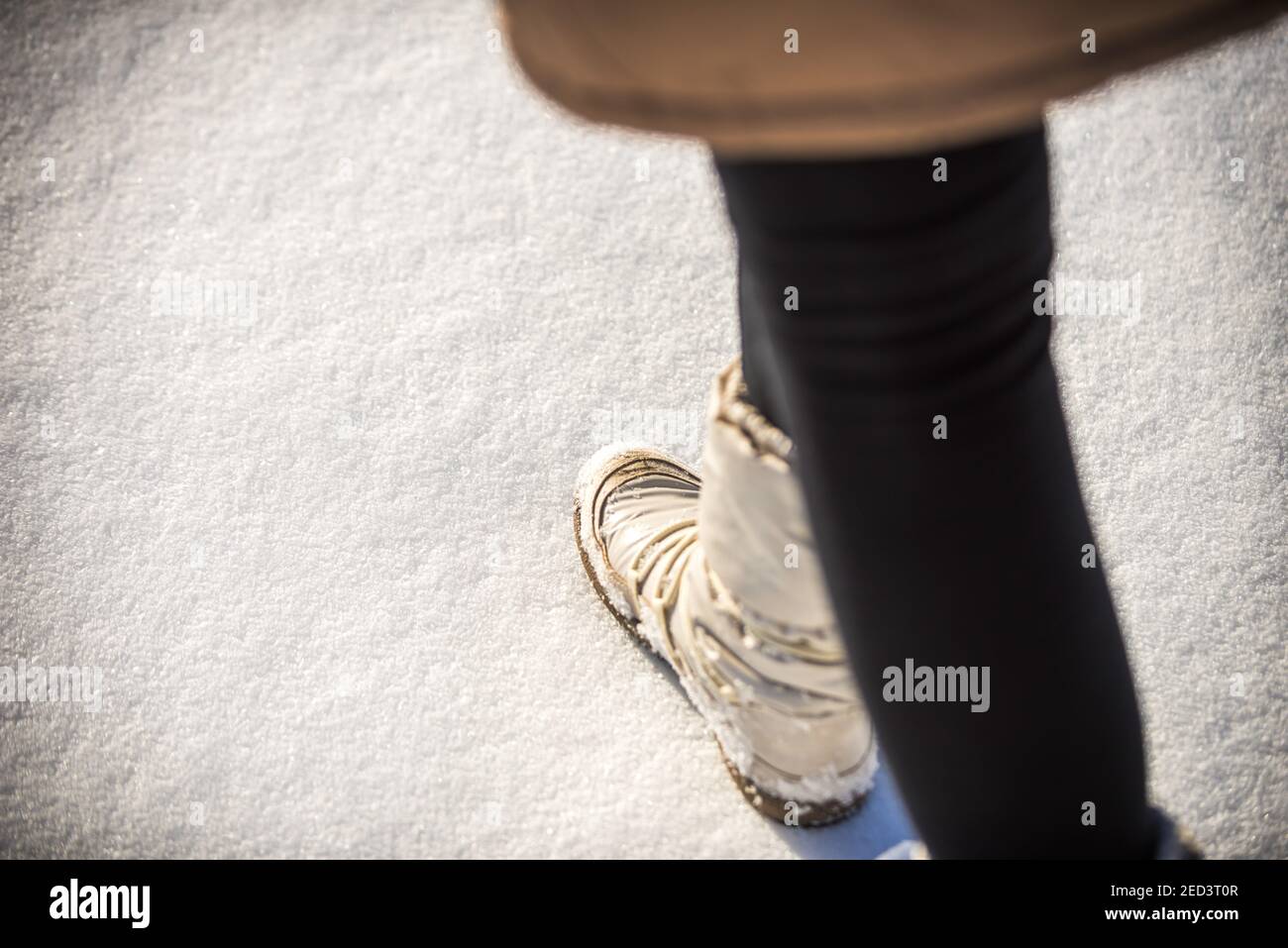 Schuhe im Schnee Foto Stock