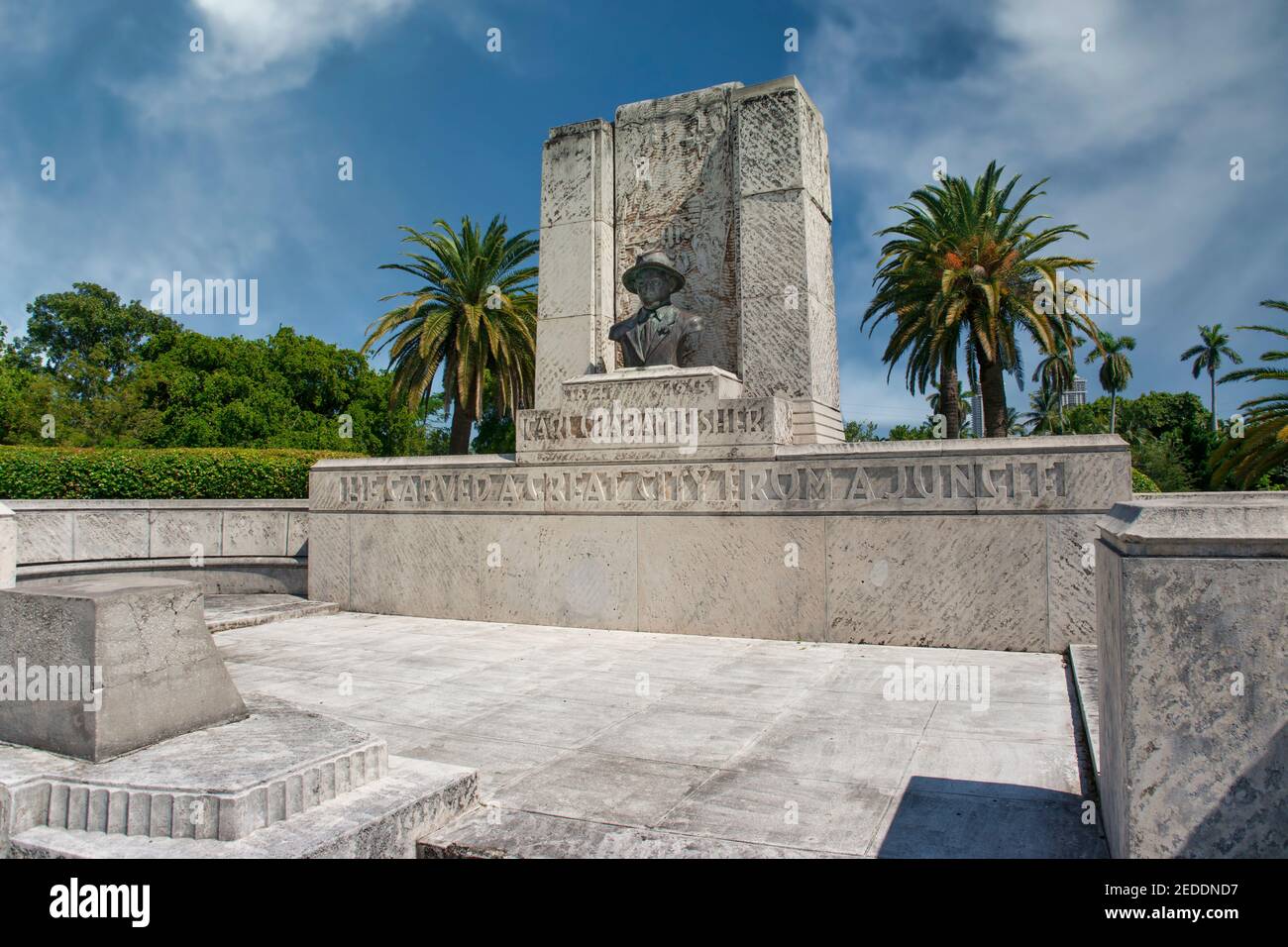 Il Carl Graham Fisher Monument, fondatore di Miami Beach, a Fisher Park. Foto Stock