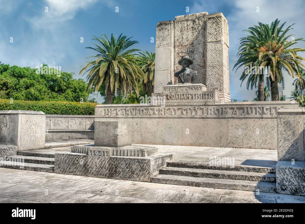 Il Carl Graham Fisher Monument, fondatore di Miami Beach, a Fisher Park. Foto Stock