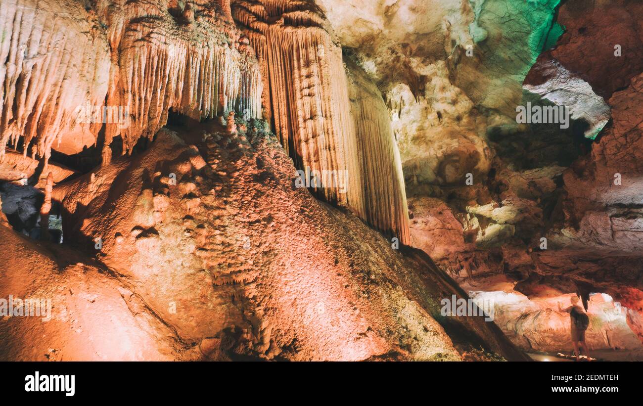 Stalattiti e stalagmiti Foto Stock