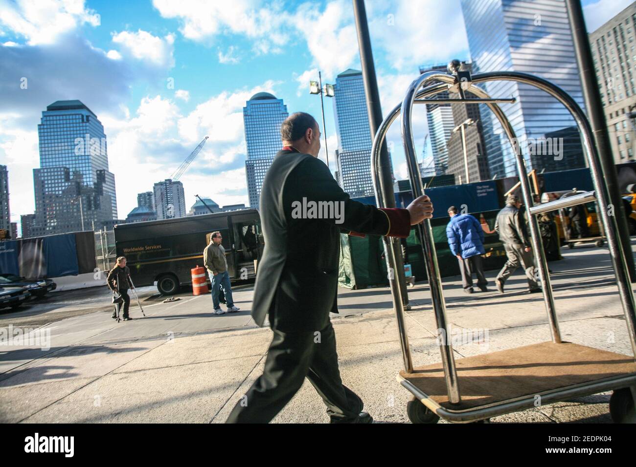 Una passeggiata a Manhatten Island in una fredda giornata invernale nella città di New York. Foto Stock