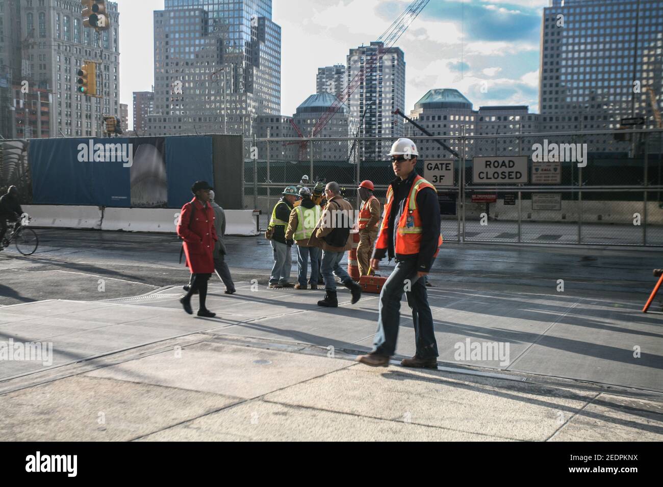 Una passeggiata a Manhatten Island in una fredda giornata invernale nella città di New York. Foto Stock