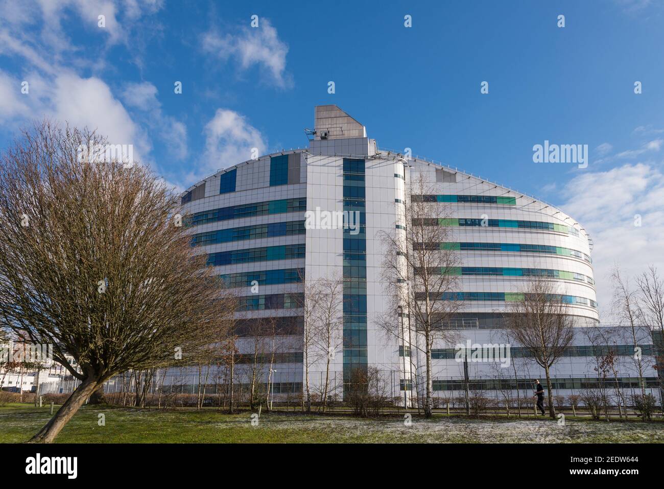 Il moderno Queen Elizabeth Hospital di Edgbaston, Birmingham, Regno Unito Foto Stock