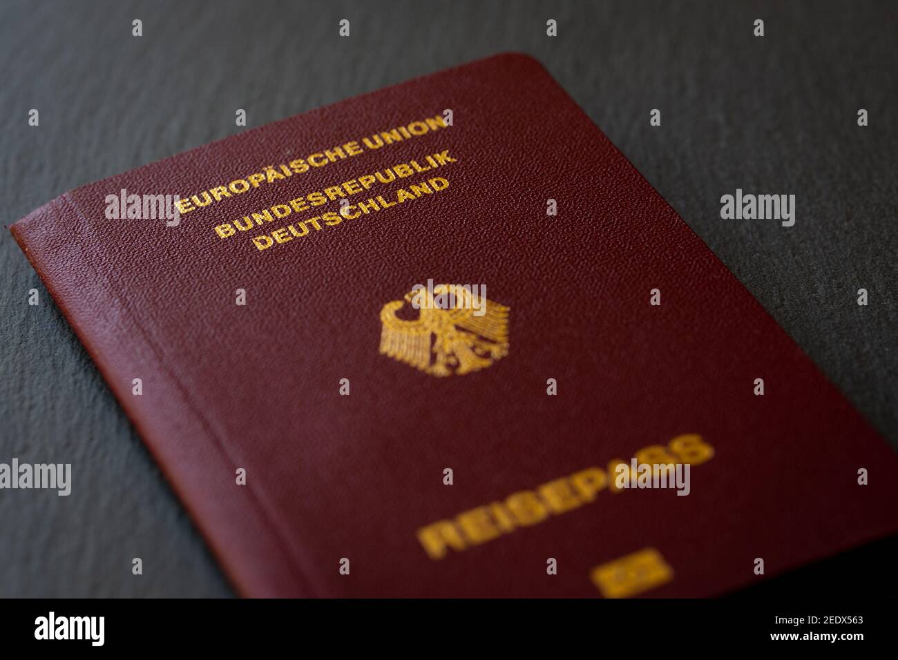 Closeup di un passaporto tedesco Foto Stock