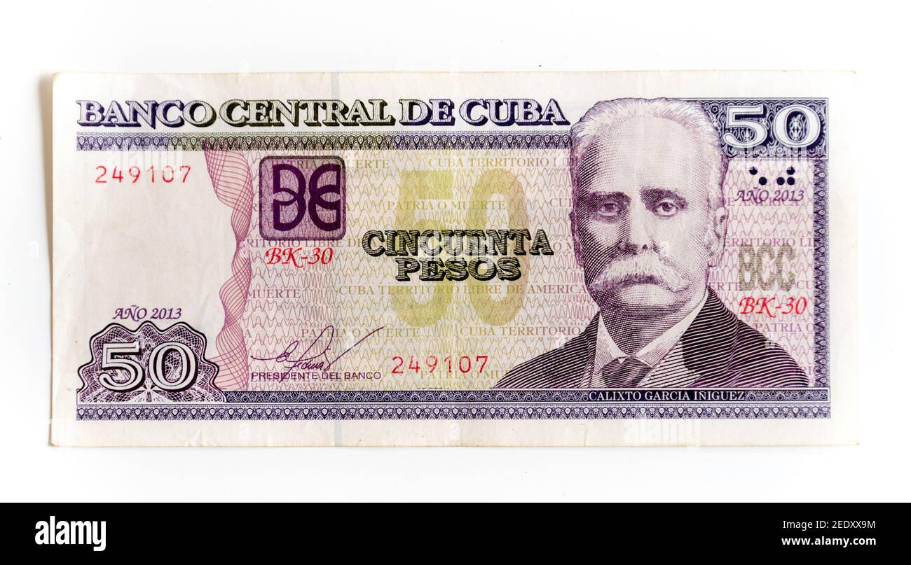 Diverse denominazioni DI COPPA: Cincuenta pesos o cinquanta pesos cubani nota raffigurante il ritratto di Calixto Garcia Iniguez. Il peso cubano è uno di Foto Stock