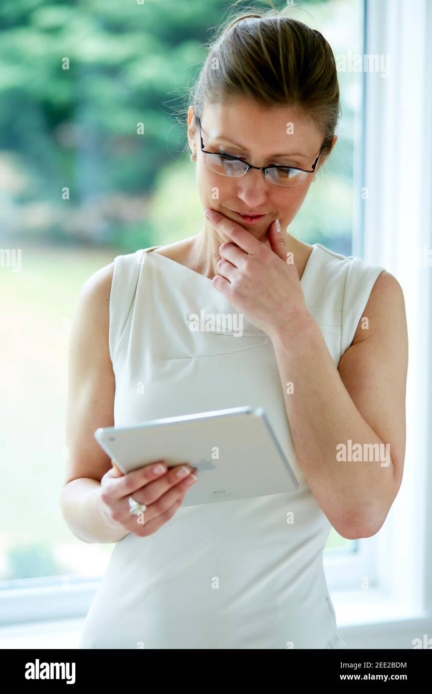 Premurosa donna Foto Stock