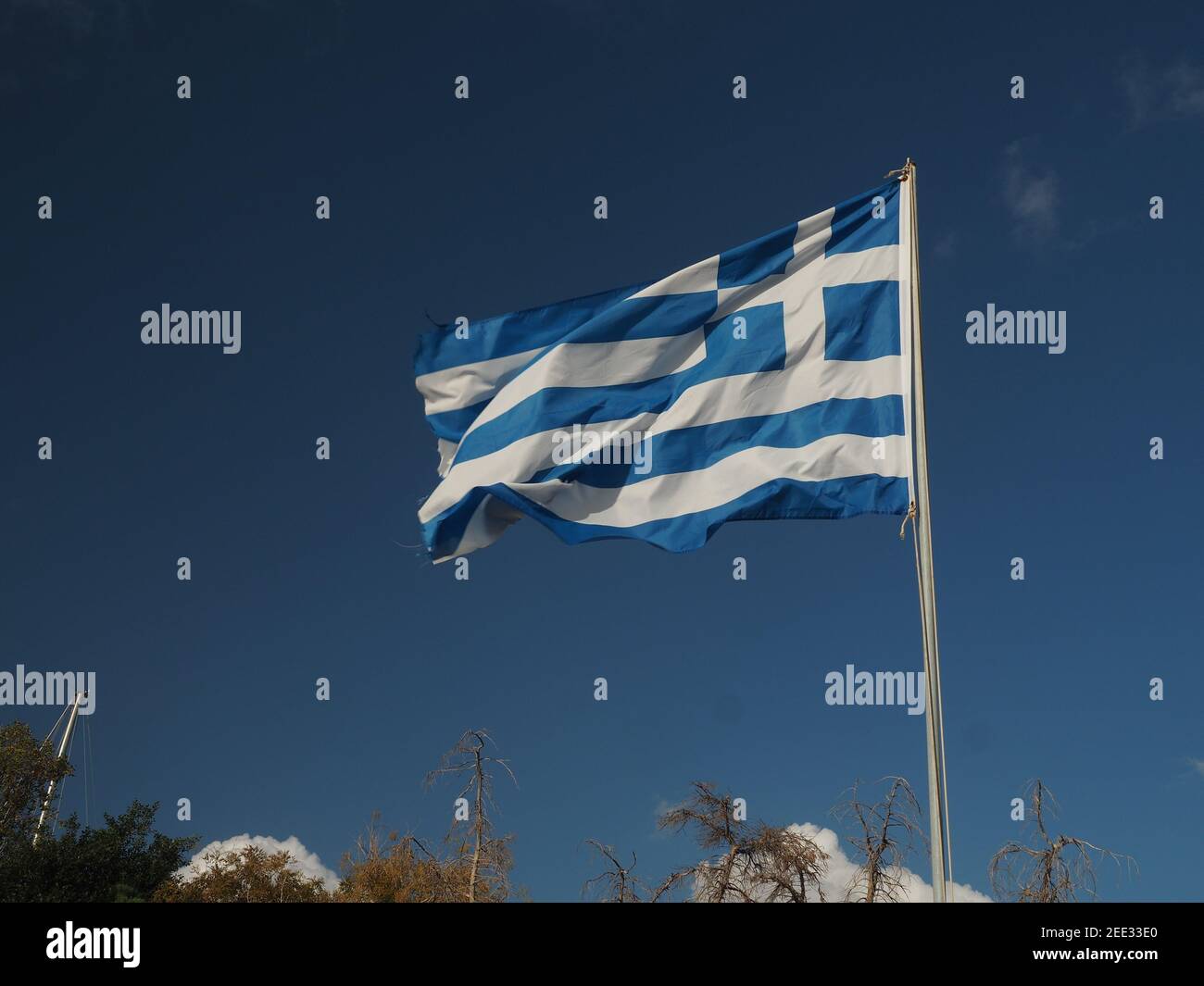 Bandiera nazionale greca che soffia nel vento Foto Stock