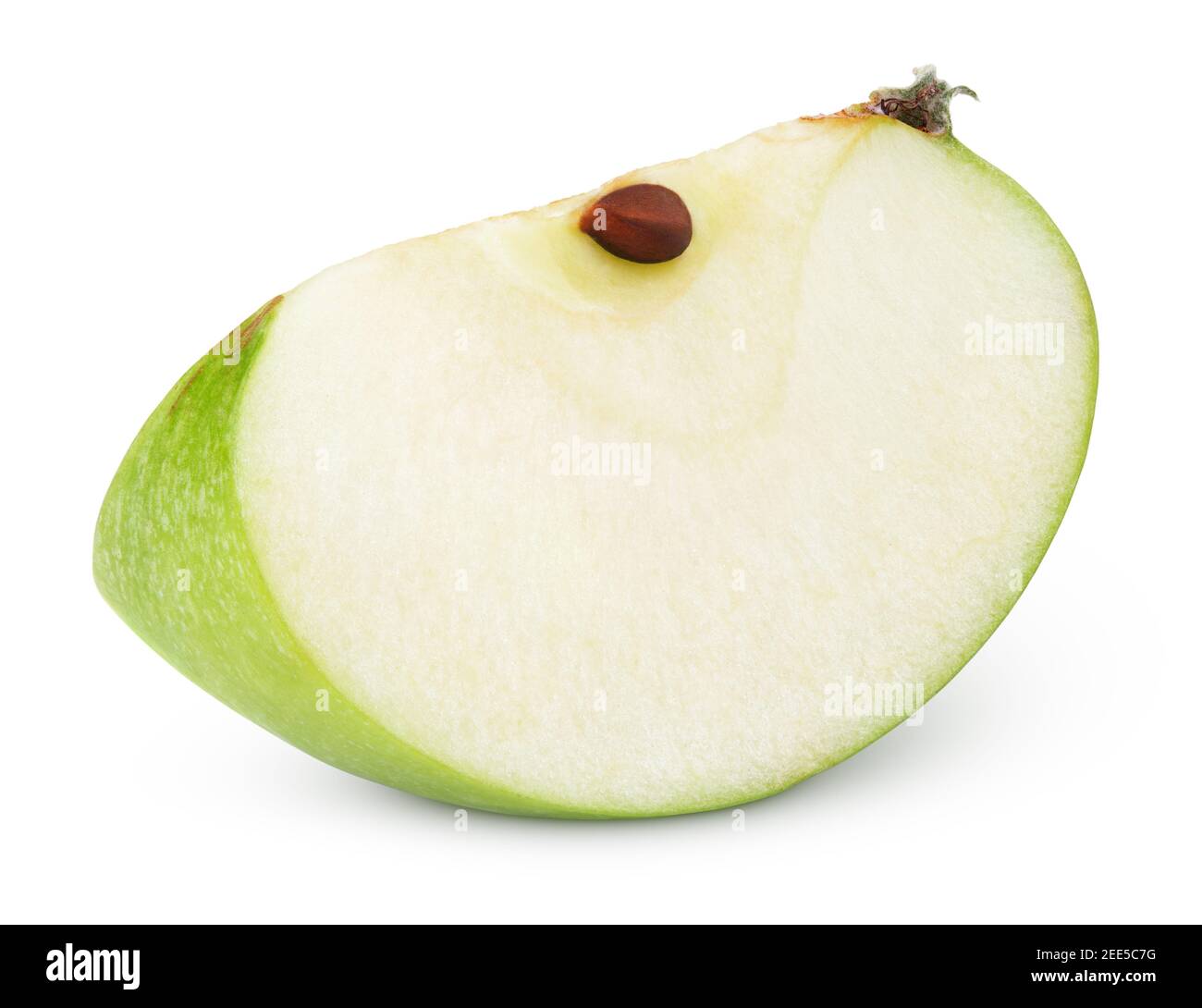 Fetta di mela verde isolata su bianco con tracciato di ritaglio Foto Stock
