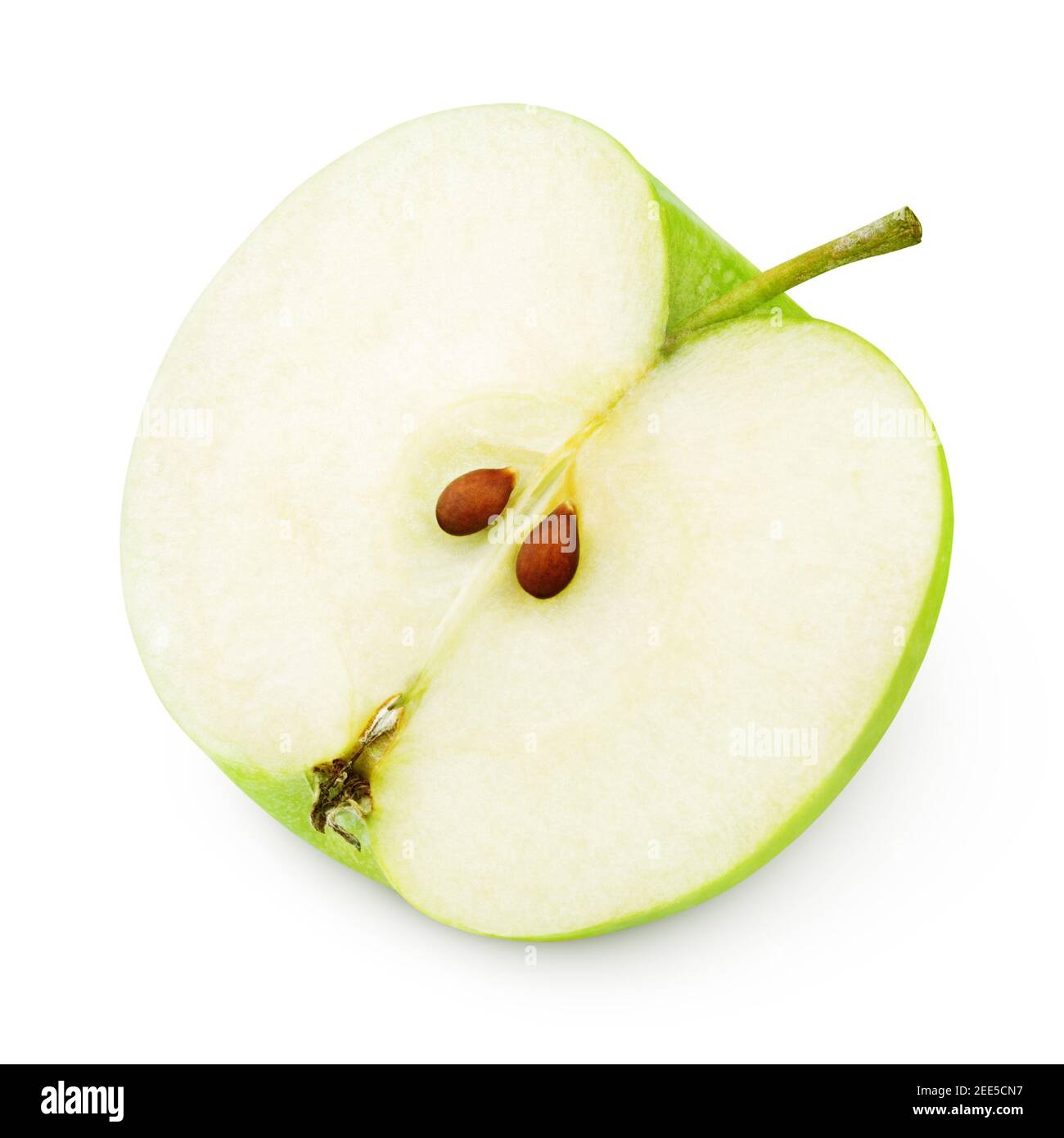 Metà della mela verde matura isolata su sfondo bianco con tracciato di ritaglio Foto Stock