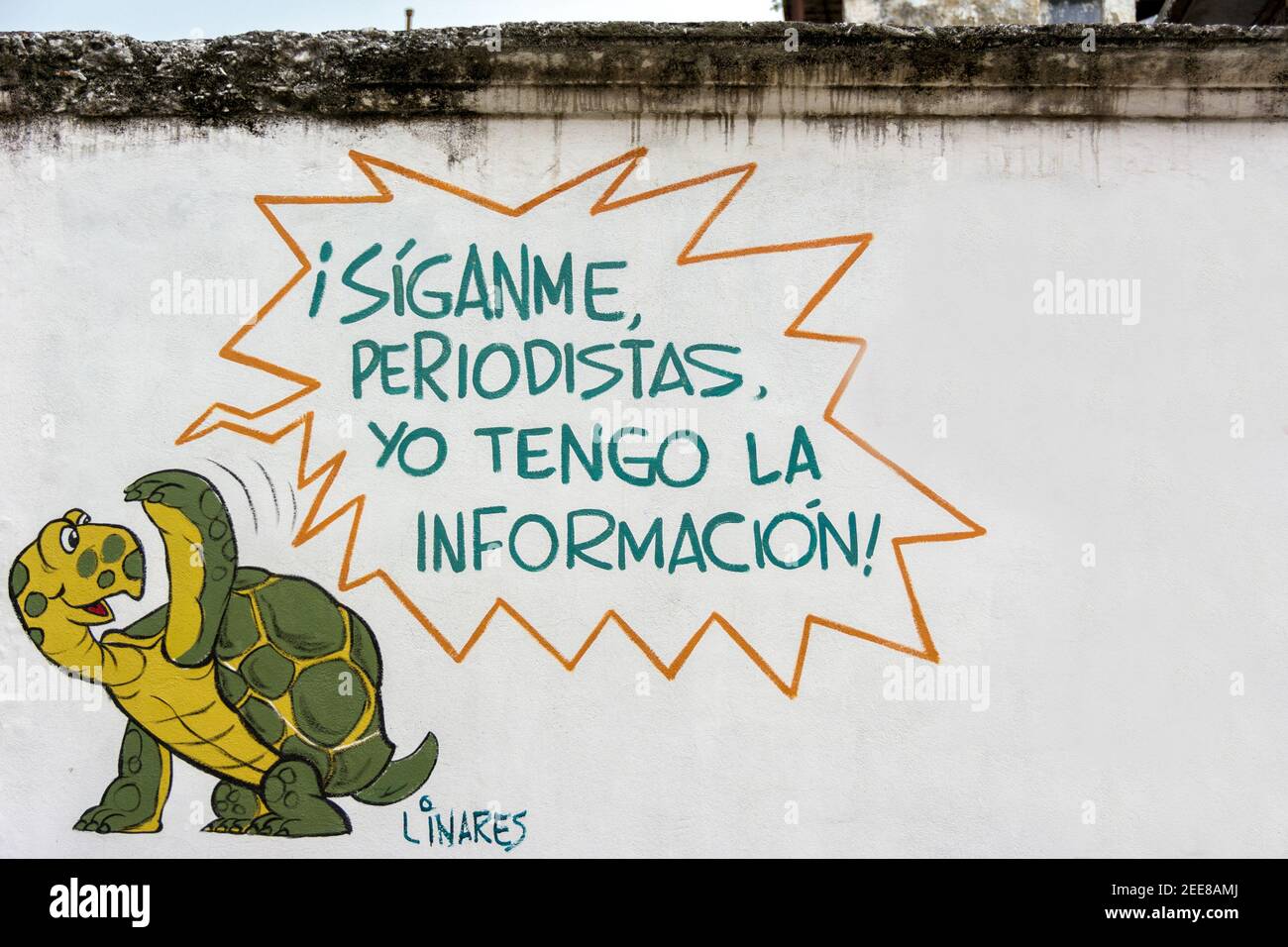 Umorismo ufficiale dipinto sulla parete del giornale del cartone animato Melaito, dopo le riforme di Raul Castro il messaggio è più aperto e critico della socialista Foto Stock