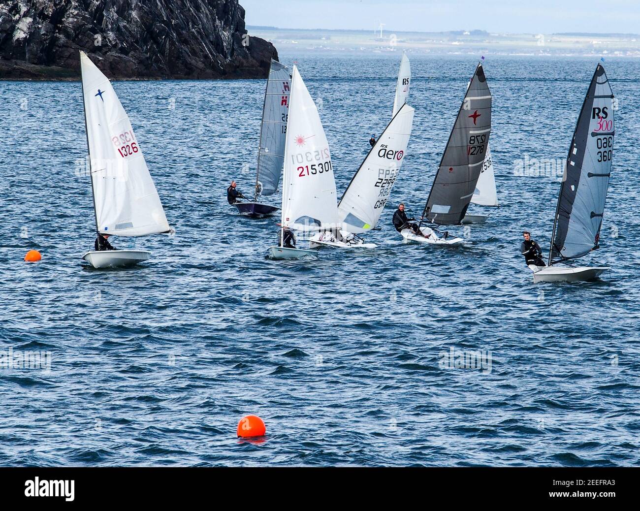 Inizio della gara di vela Dinghy a North Berwick Foto Stock