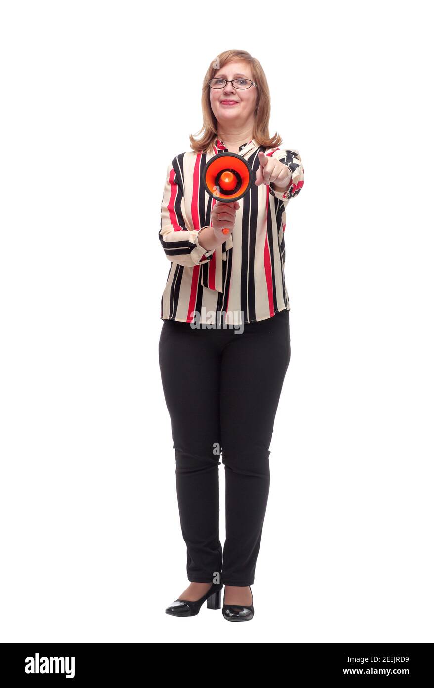 in piena crescita. donna adulta fiduciosa con un megafono Foto Stock