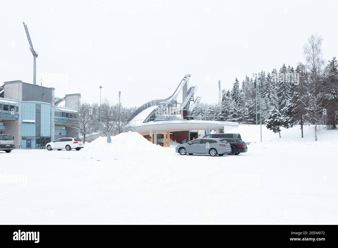 Lahti, Finlandia, 14 febbraio 2021 Sci, trampolino di lancio dello stadio sportivo. Vista invernale. Foto di alta qualità Foto Stock