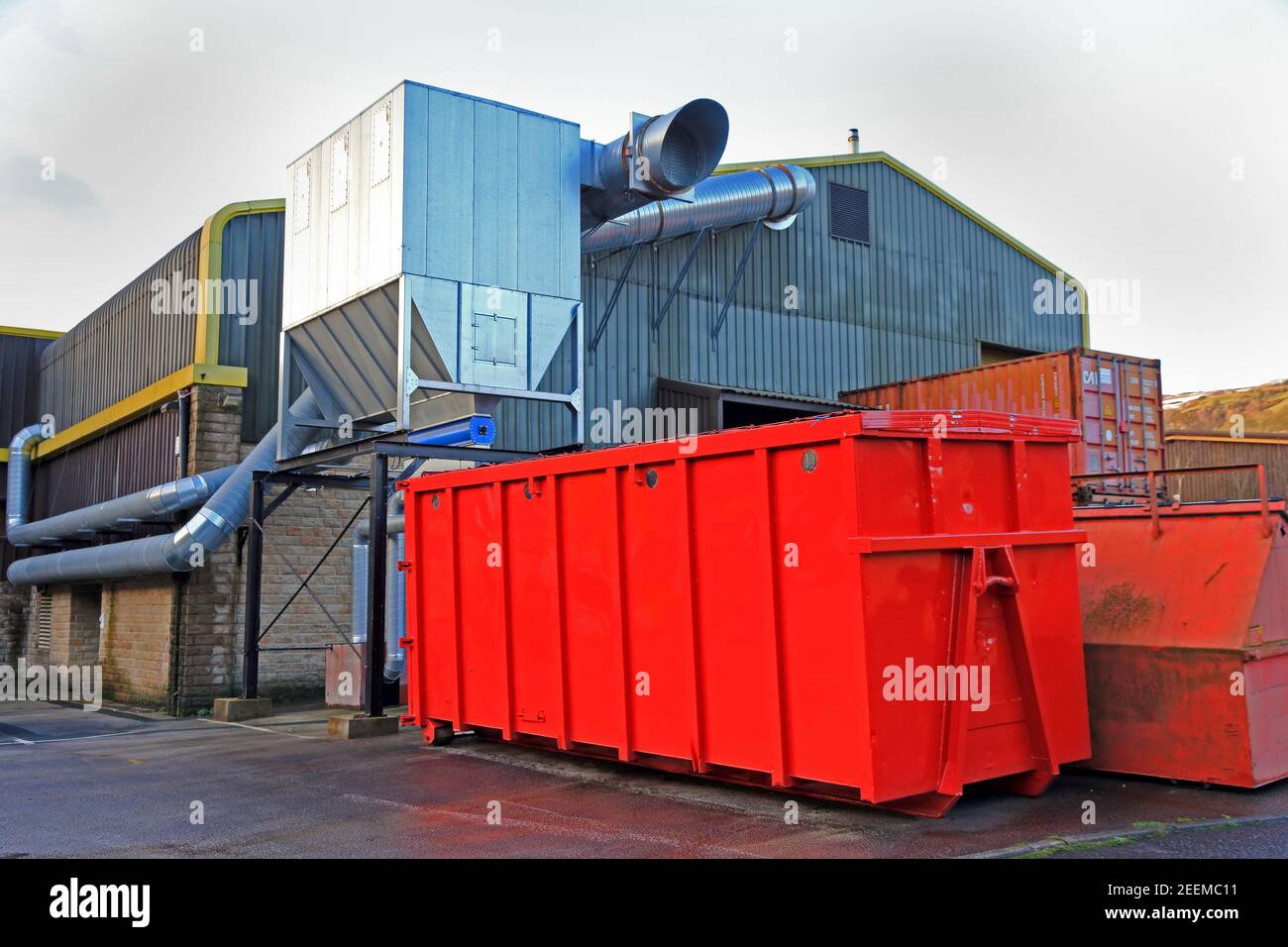 Sistema di estrazione polveri presso il produttore di mobili, Mytholmroyd Foto Stock