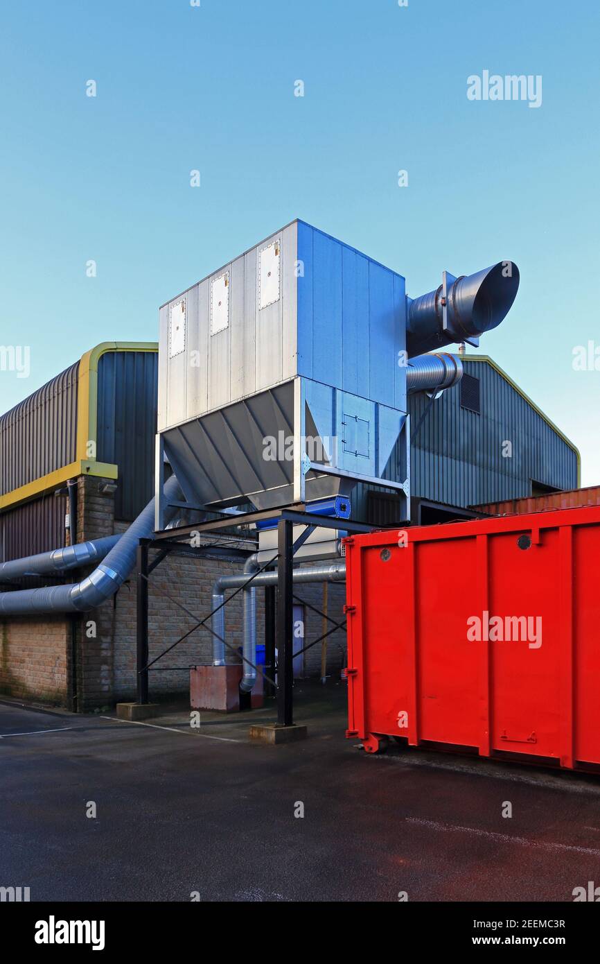 Sistema di estrazione polveri presso il produttore di mobili, Mytholmroyd Foto Stock