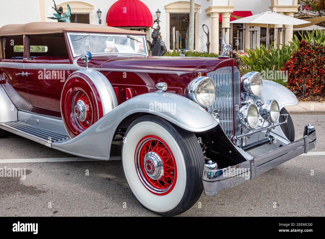 1933 Packard 'Twelve' in mostra al 'Cars on Fifth' - Napoli, Florida, USA Foto Stock