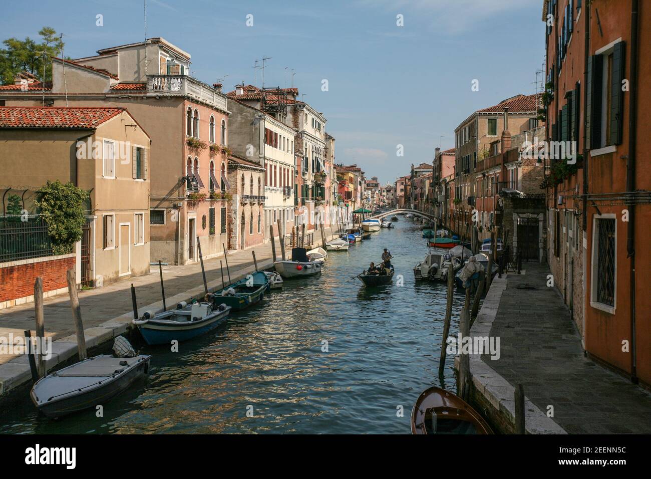 Venezia è una città marittima. Tutto si muove sull'acqua. Foto Stock