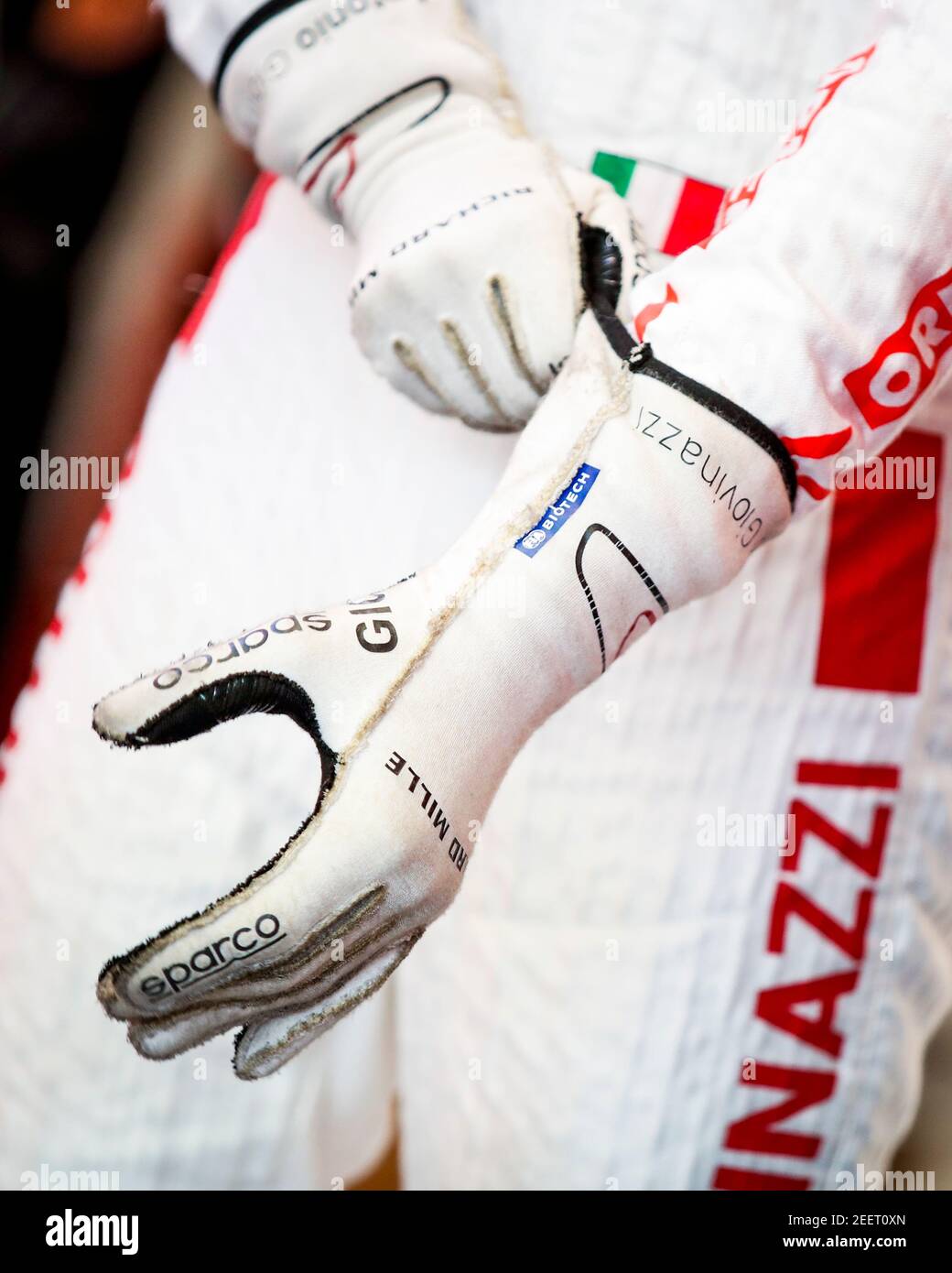 GIOVINAZZI Antonio (ita), Alfa Romeo Racing ORLEN C39, guanti da ritratto  durante la Formula 1 Aramco Magyar Nagydij 2020, Gran Premio d'Ungheria dal  17 al 19 luglio 2020 sull'Hungaroring, a Budapest, Ungheria -