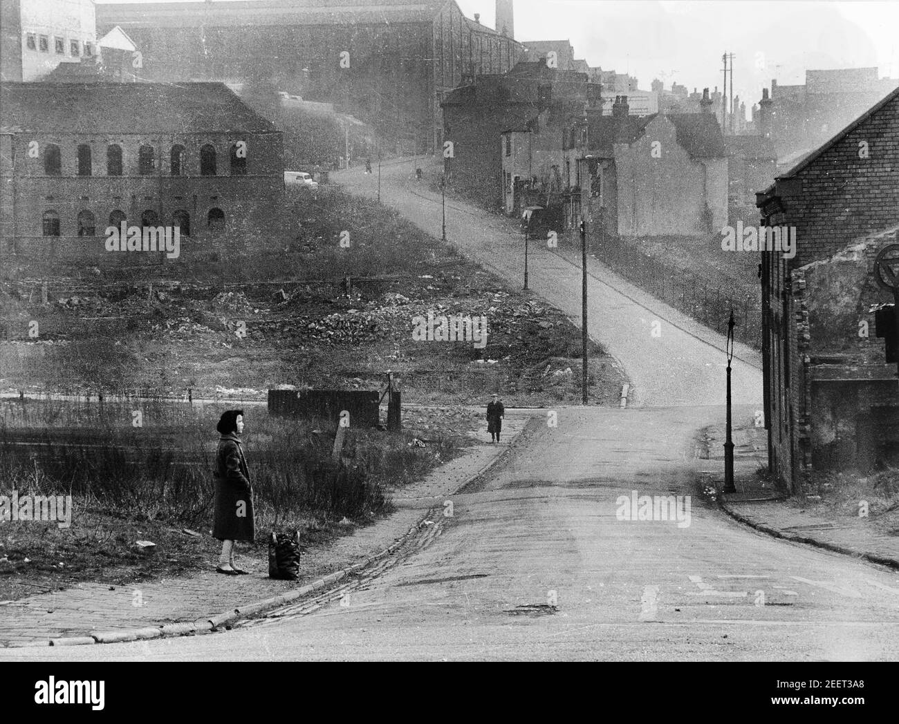 La collina di Constituton e l'area di Flood Street di Dudley in Le West Midlands nel 1956 durante la demolizione di abitazioni di baraccopoli Foto Stock