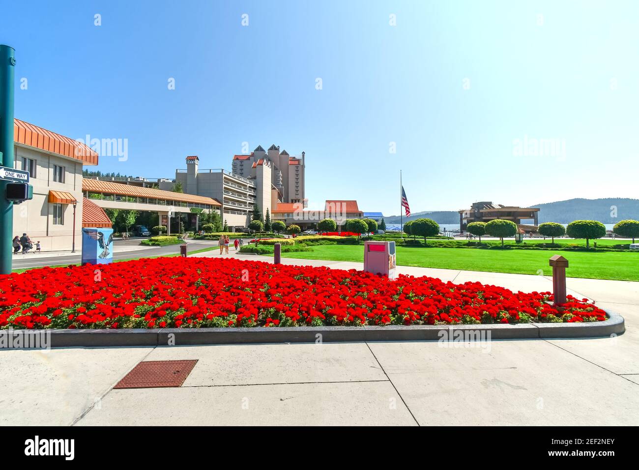 I terreni, i negozi, gli hotel e gli edifici presso la spiaggia di Independence Point nella città lacustre di Coeur d'Alene, Idaho, USA Foto Stock