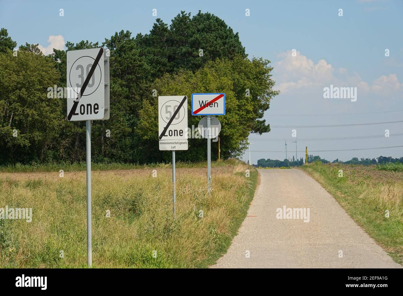 Wien, Stadtgrenze bei Aspern // Vienna, confine della città Foto Stock