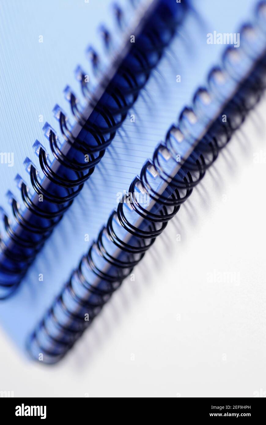Primo piano di due notebook a spirale Foto Stock
