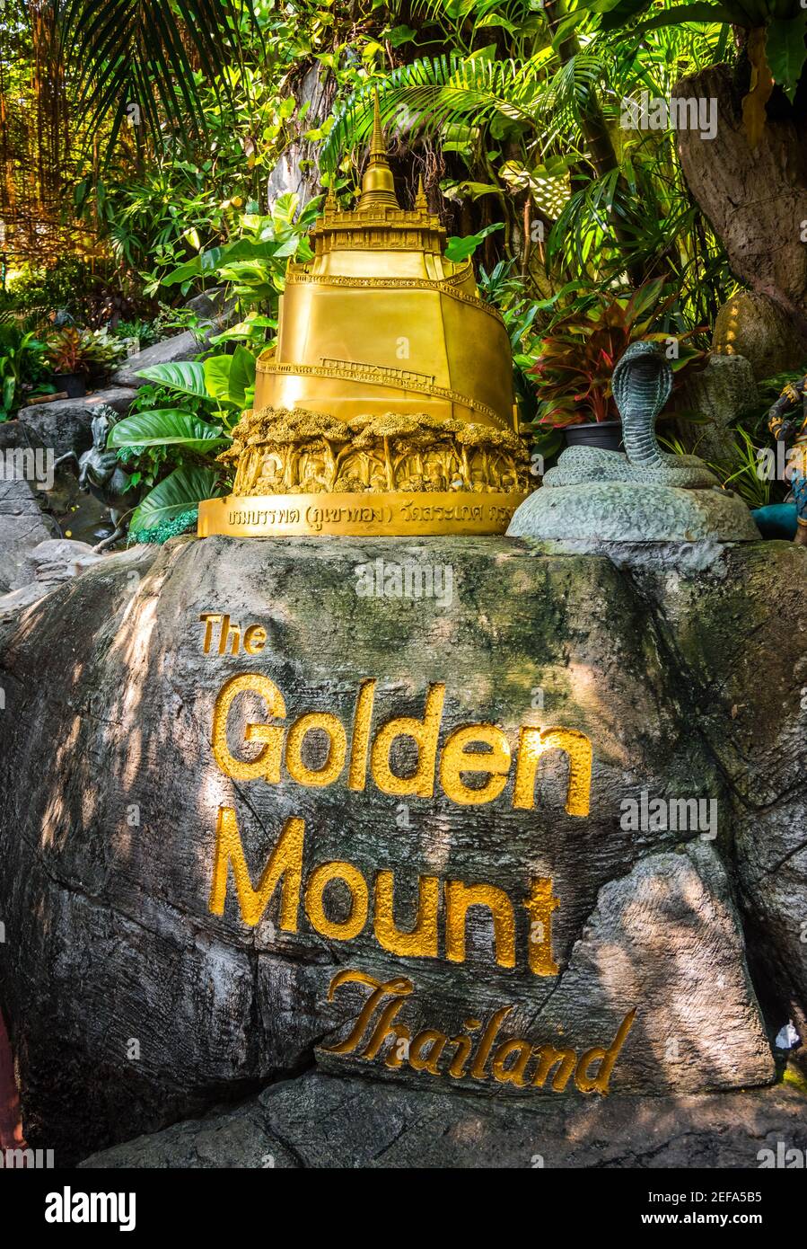 Segno del Tempio del Monte d'Oro (Wat Sraket Rajavaravihara) a Bangkok, Thailandia Foto Stock
