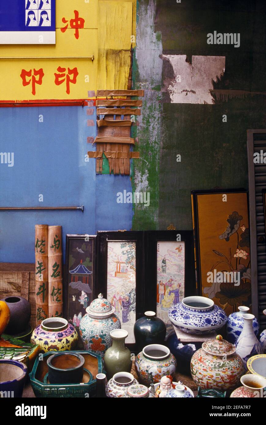 Esposizione di souvenir di ceramica, Hong Kong, Cina Foto Stock