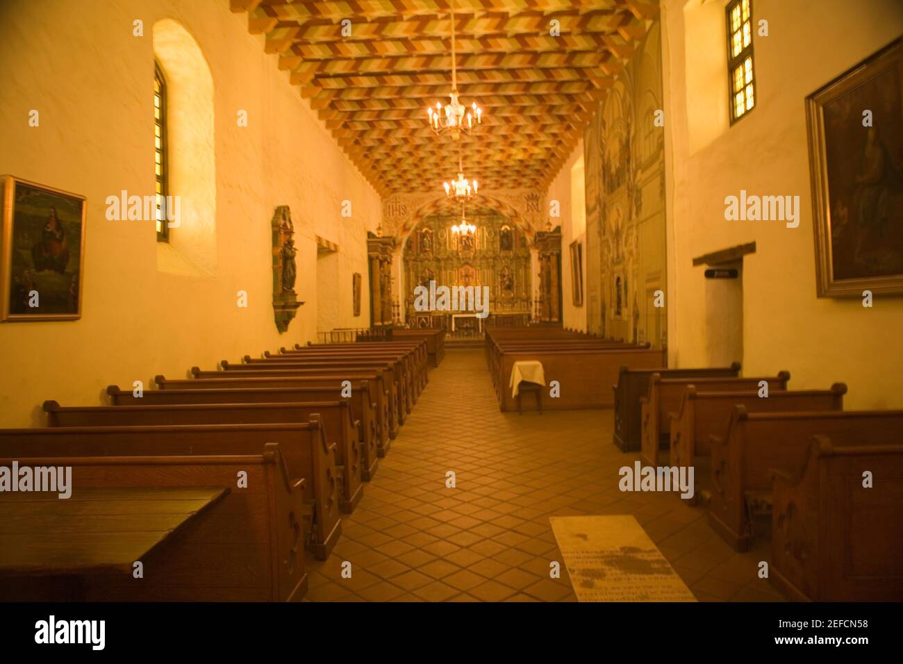 Gli interni di una chiesa Foto Stock