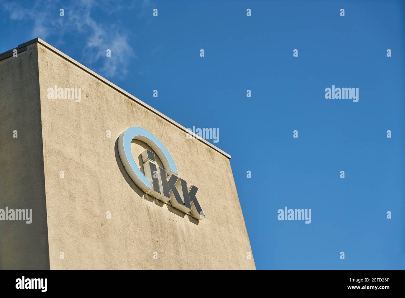 ROSTOCK, Germania, luglio 2020: Logo dell'assicurazione tedesca IKK come Innungskrankenkasse (cassa malattia della gilda commerciale) Foto Stock