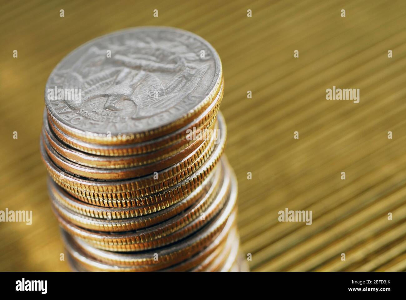 Primo piano di una pila di monete Foto Stock