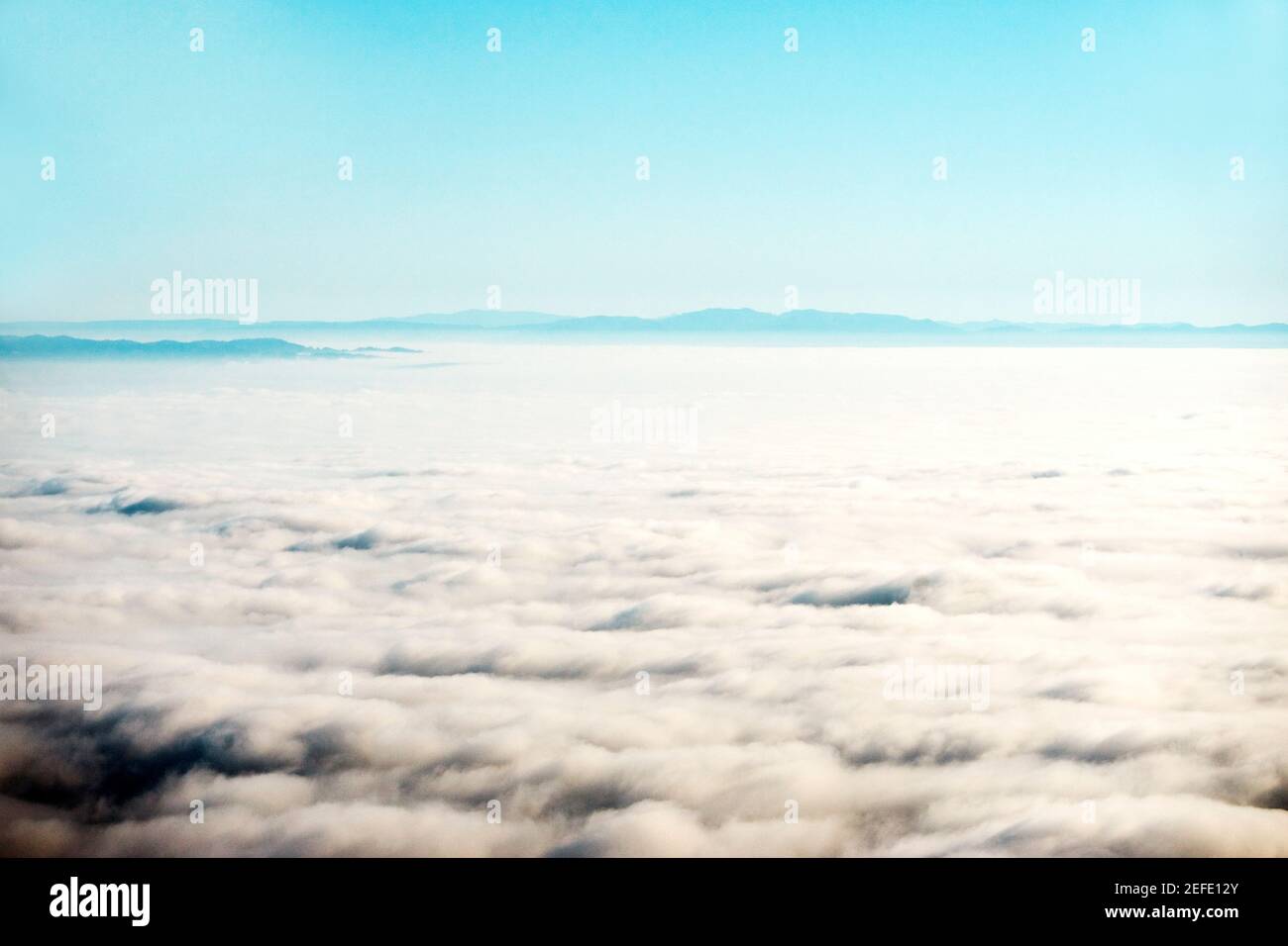 Copertura nuvolosa su una montagna, Mt. Tamalpais state Park, California, Stati Uniti Foto Stock