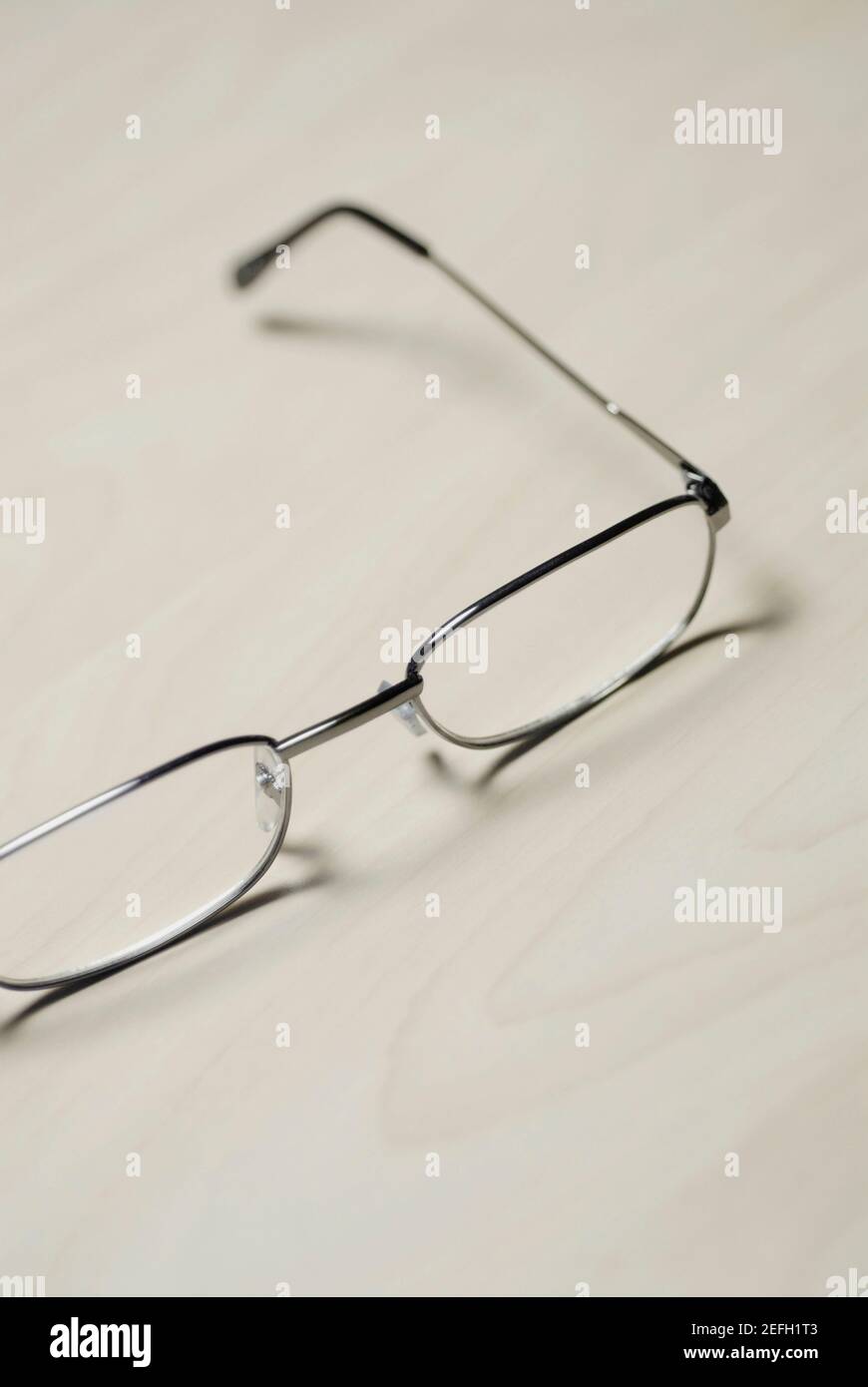 Primo piano di un paio di occhiali Foto Stock
