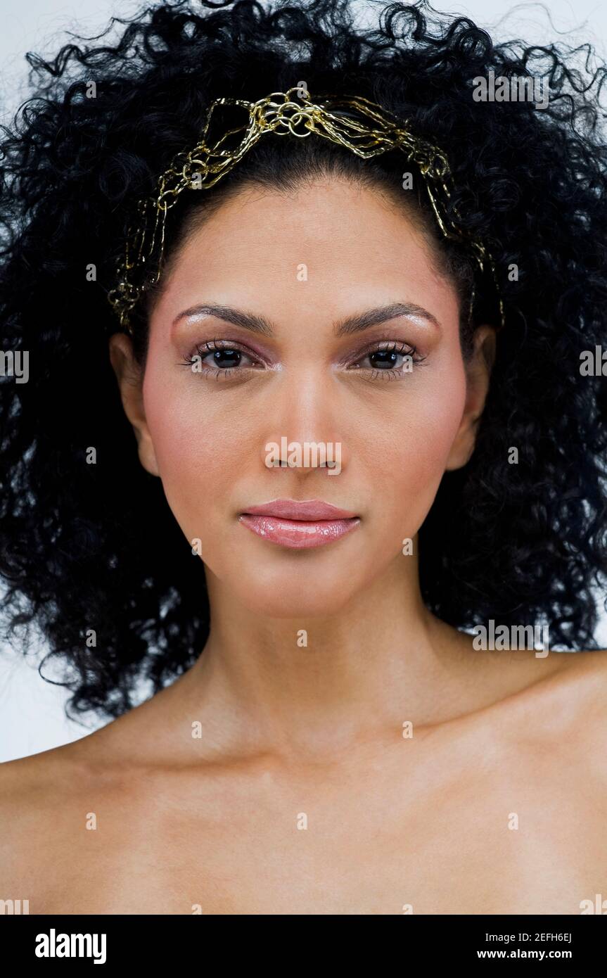 Ritratto di una giovane donna Foto Stock