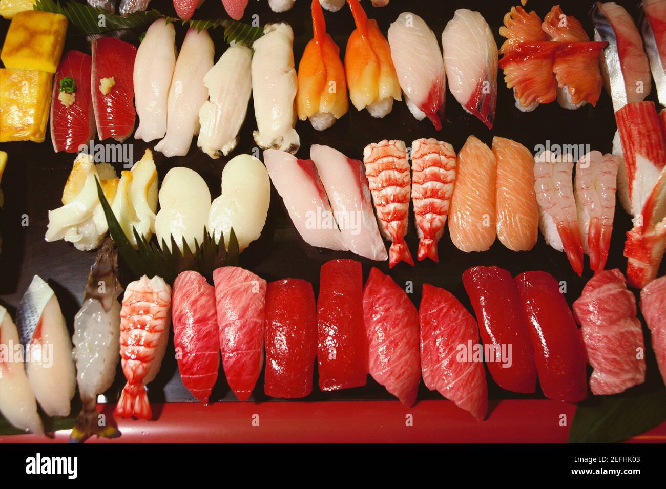 Primo piano di sushi assortiti, Prefettura di Tokyo, Giappone Foto Stock