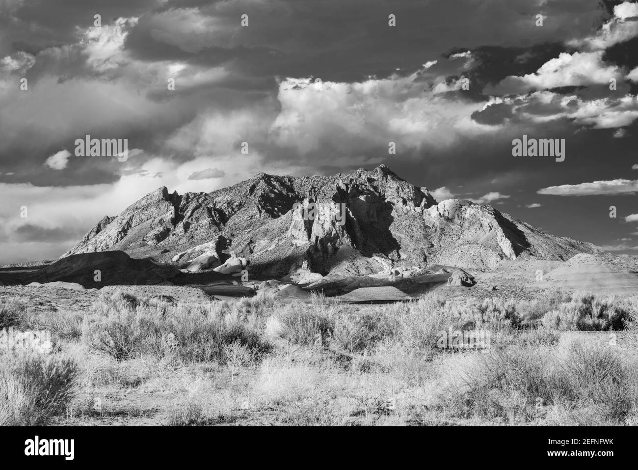 Immagine del Monte Ellsworth prese da vicino a Ticaboo, Utah. Foto Stock