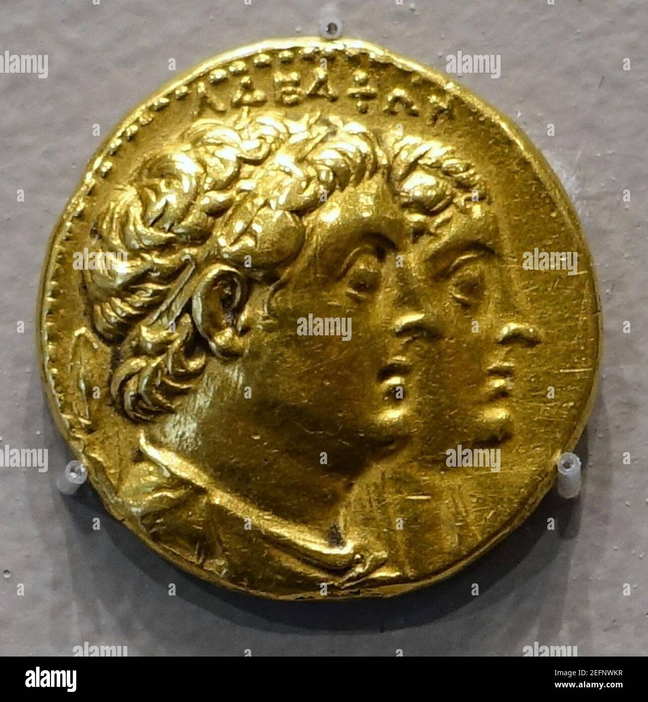 Oktodrachm (Mnaieion) di Tolomeo II, Obverso, Jugate bug di Tolomeo II e Arsinoe II Filadelphoi, Alessandria, dopo il 272 a.C., oro Foto Stock