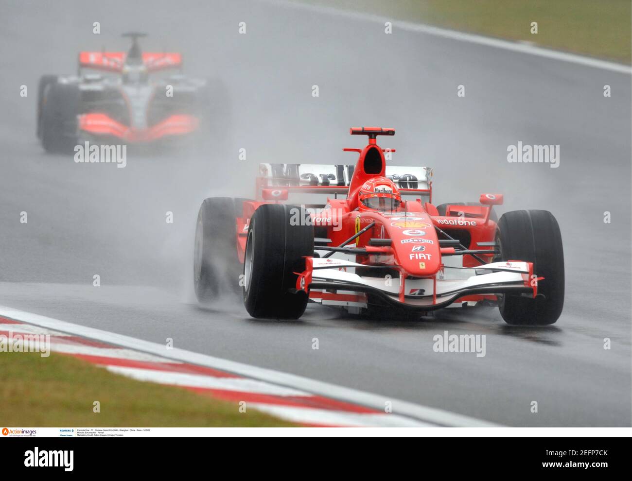 Formula uno - F1 - Gran Premio di Cina 2006 - Shanghai - Cina - gara -  1/10/06 Michael Schumacher - Ferrari Mandatory Credit: Action Images /  Crispin Thruston Foto stock - Alamy