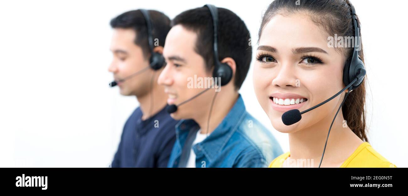 Team del call center asiatico, banner panoramico Foto Stock