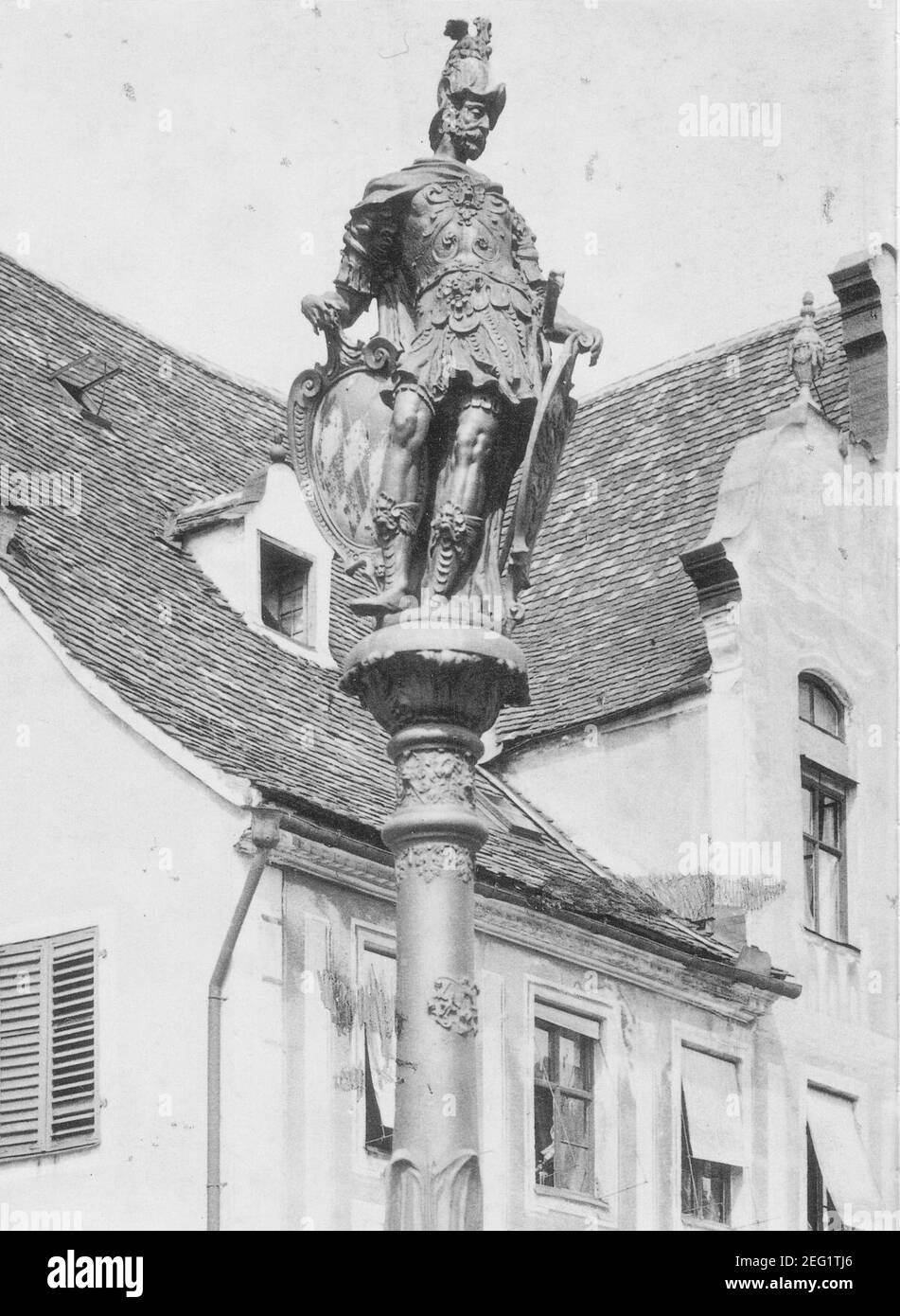 Otto contro Zabuesnig ca. 1885, Römischer Feldherr-Rathausbrunnen Kempten. Foto Stock