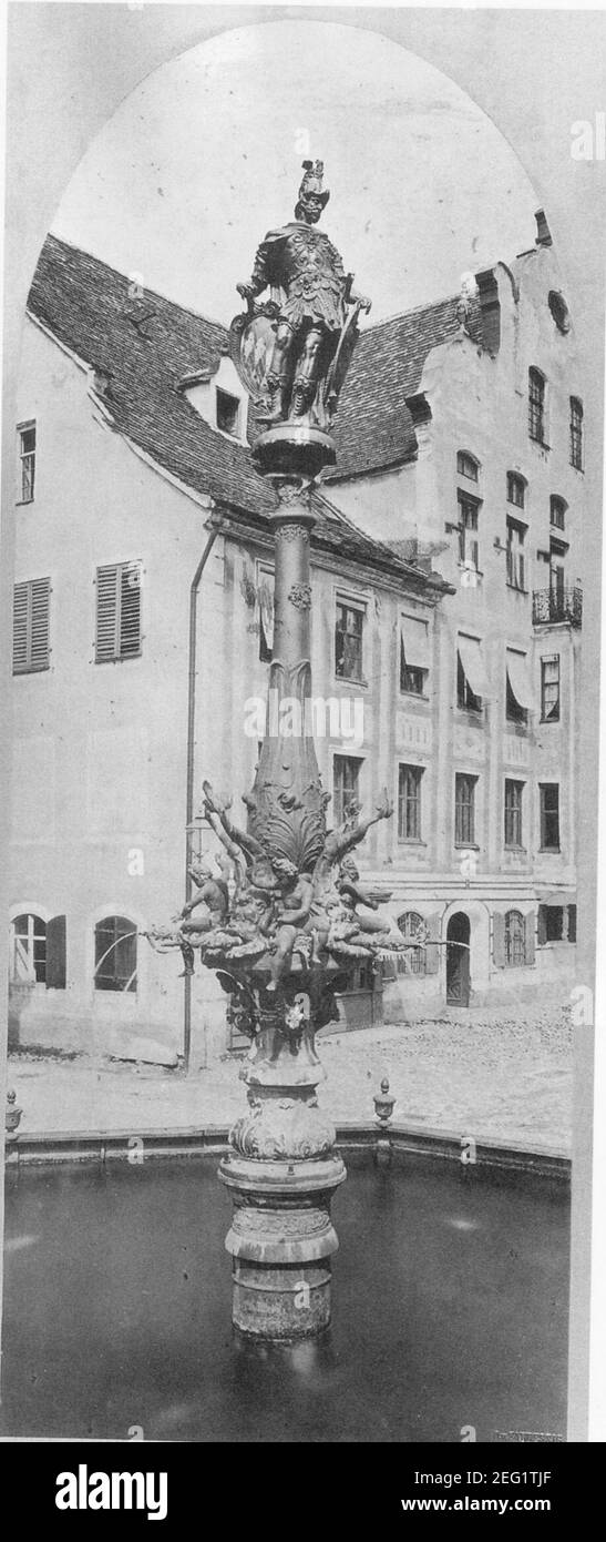 Otto contro Zabuesnig ca. 1885, Römischer Feldherr-Rathausbrunnen Kempten (2). Foto Stock