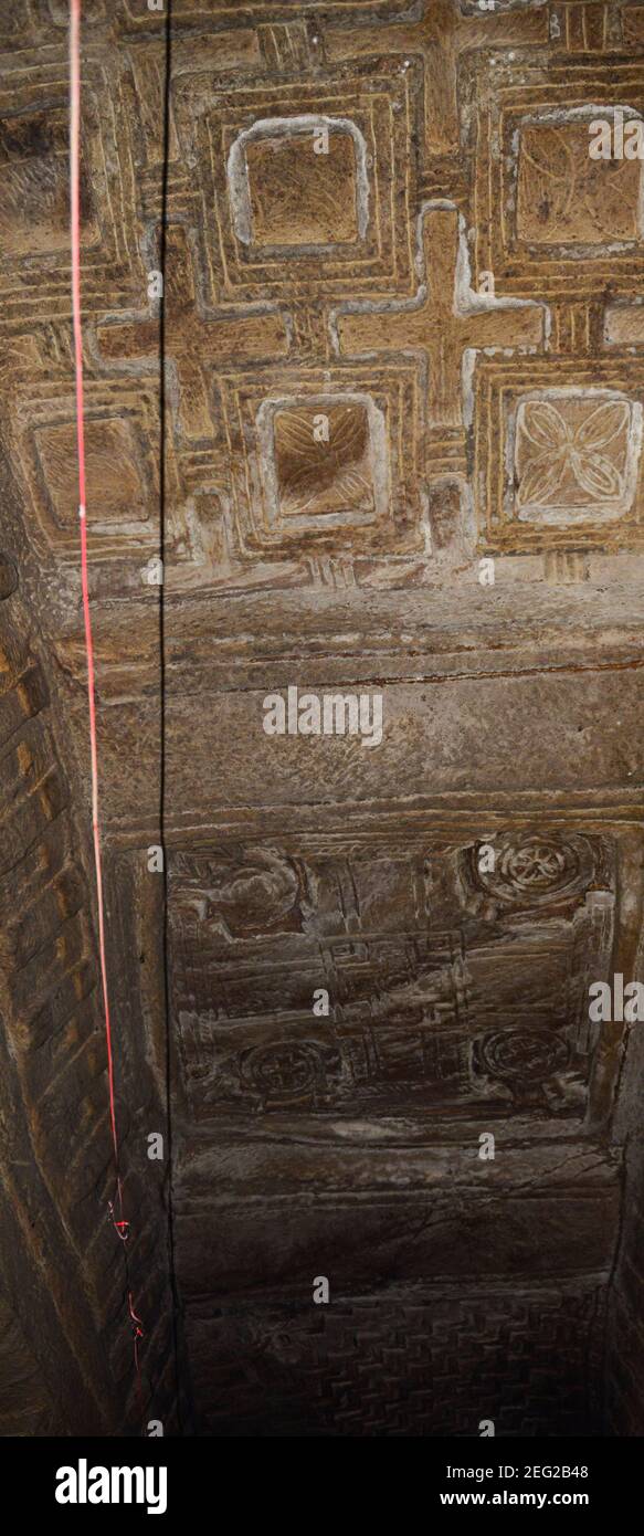 La chiesa scavata nella roccia di Medhane Alem Adi Kasho a Tigray, Etiopia. Foto Stock