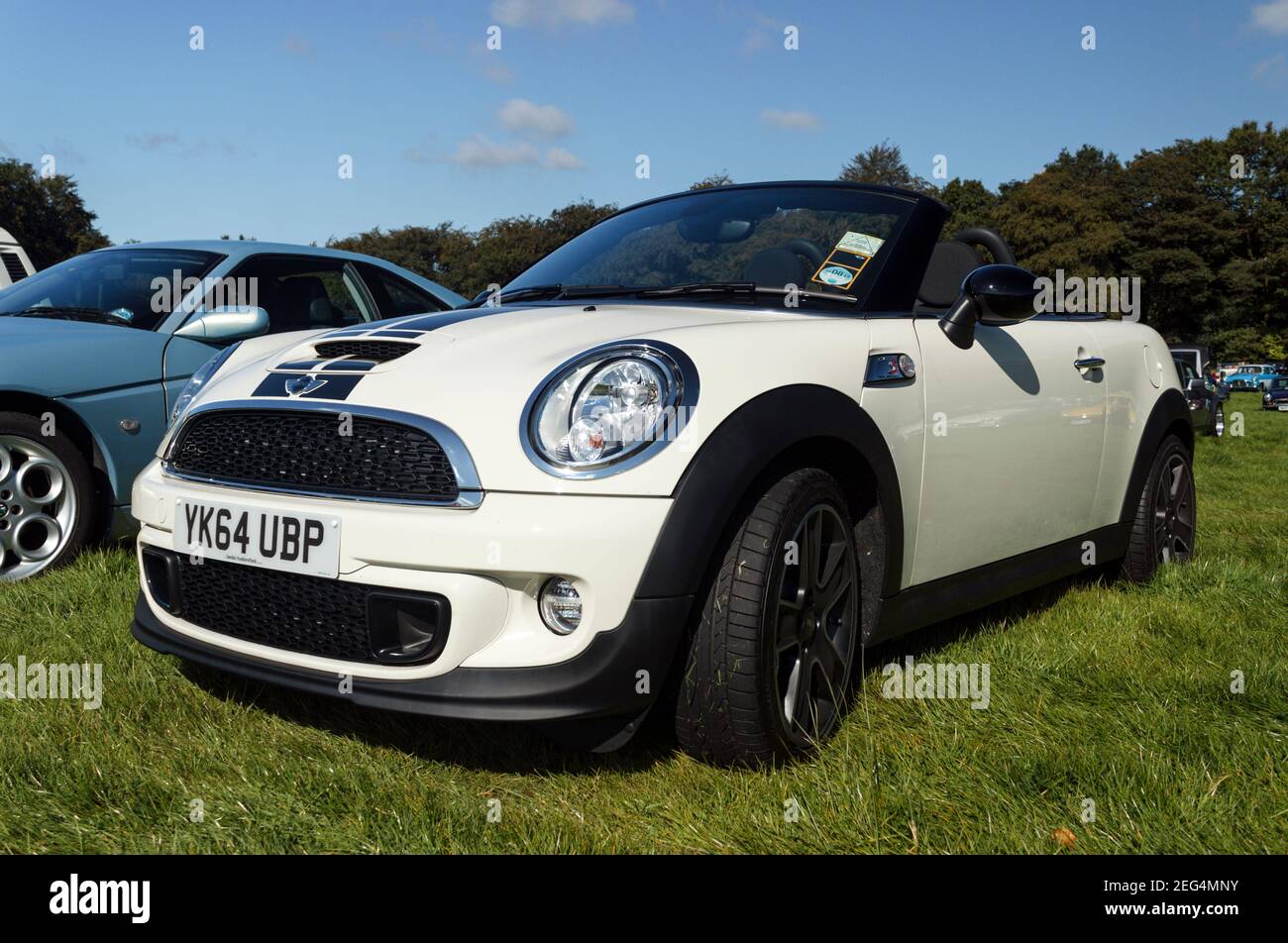 Mini convertibile. Hoghton Tower Classic Car Show 2014. Foto Stock