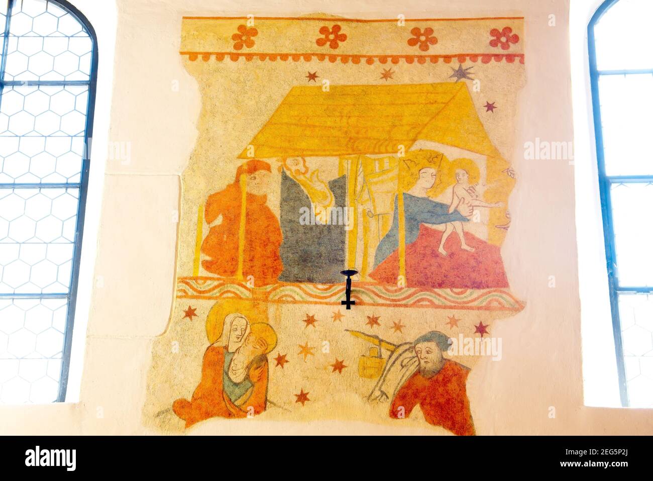 Mura gotiche affreschi scene della vita di Gesù Cristo, tra cui la scena della Passione nella Chiesa di Saint-Pierre e Saint-Paul, Vermes, CA Foto Stock