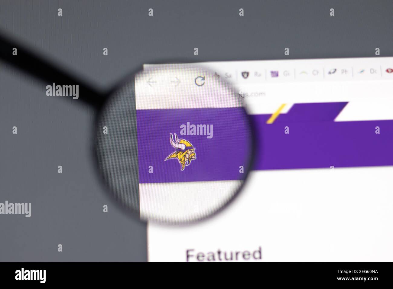 New York, Stati Uniti d'America - 15 Febbraio 2021: Sito di Minnesota Vikings nel browser con logo aziendale, editoriale illustrativo Foto Stock