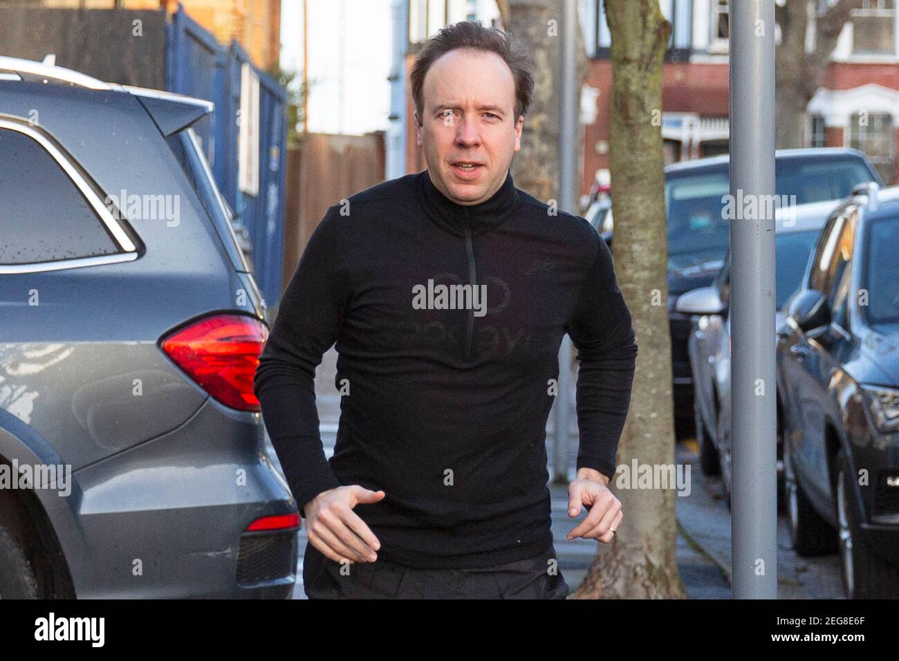 Matt Hancock, ministro del governo, lascia la sua casa a Londra ovest il 18 febbraio 2021 Foto Stock